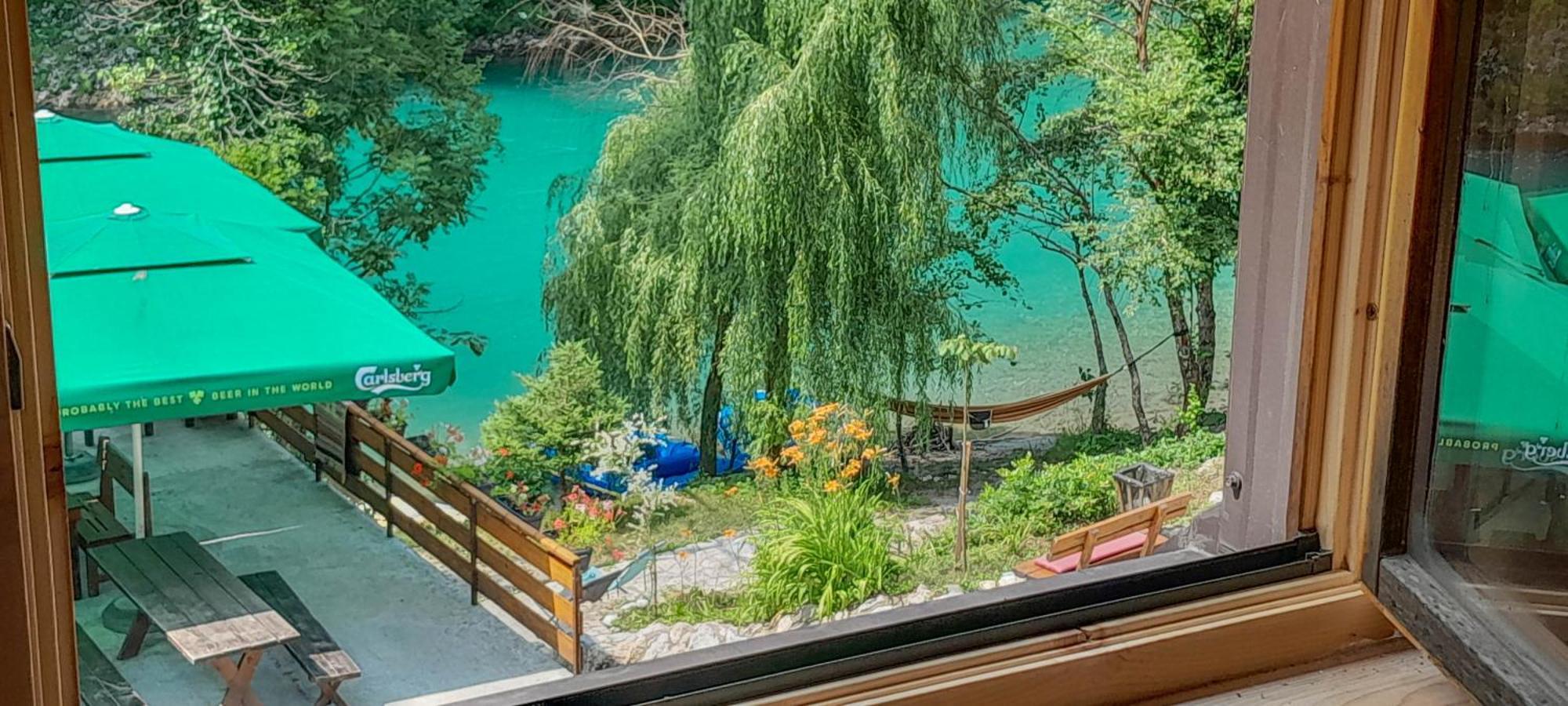 Rafting Camp Encijan Hotel ฟอชา ภายนอก รูปภาพ