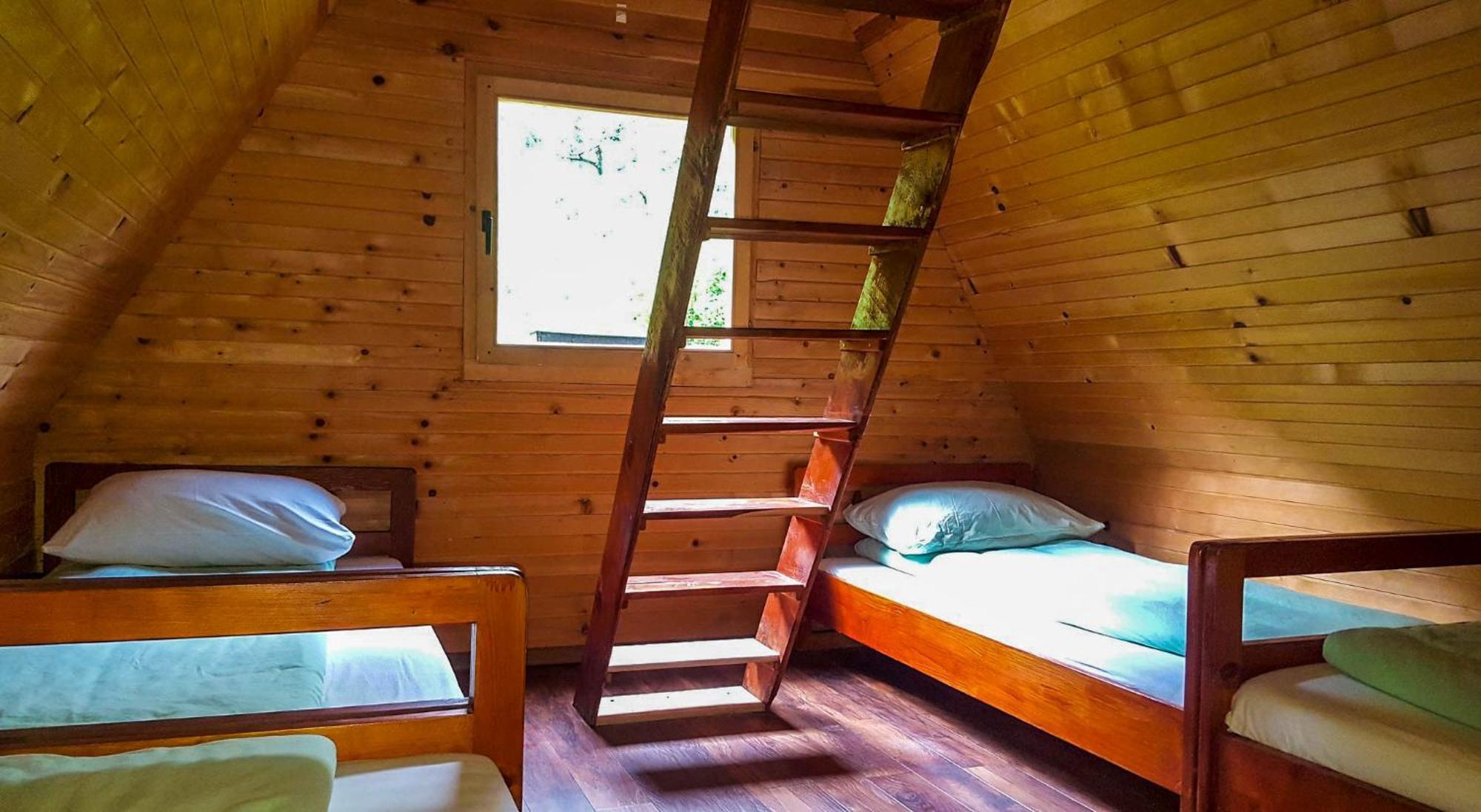 Rafting Camp Encijan Hotel ฟอชา ภายนอก รูปภาพ