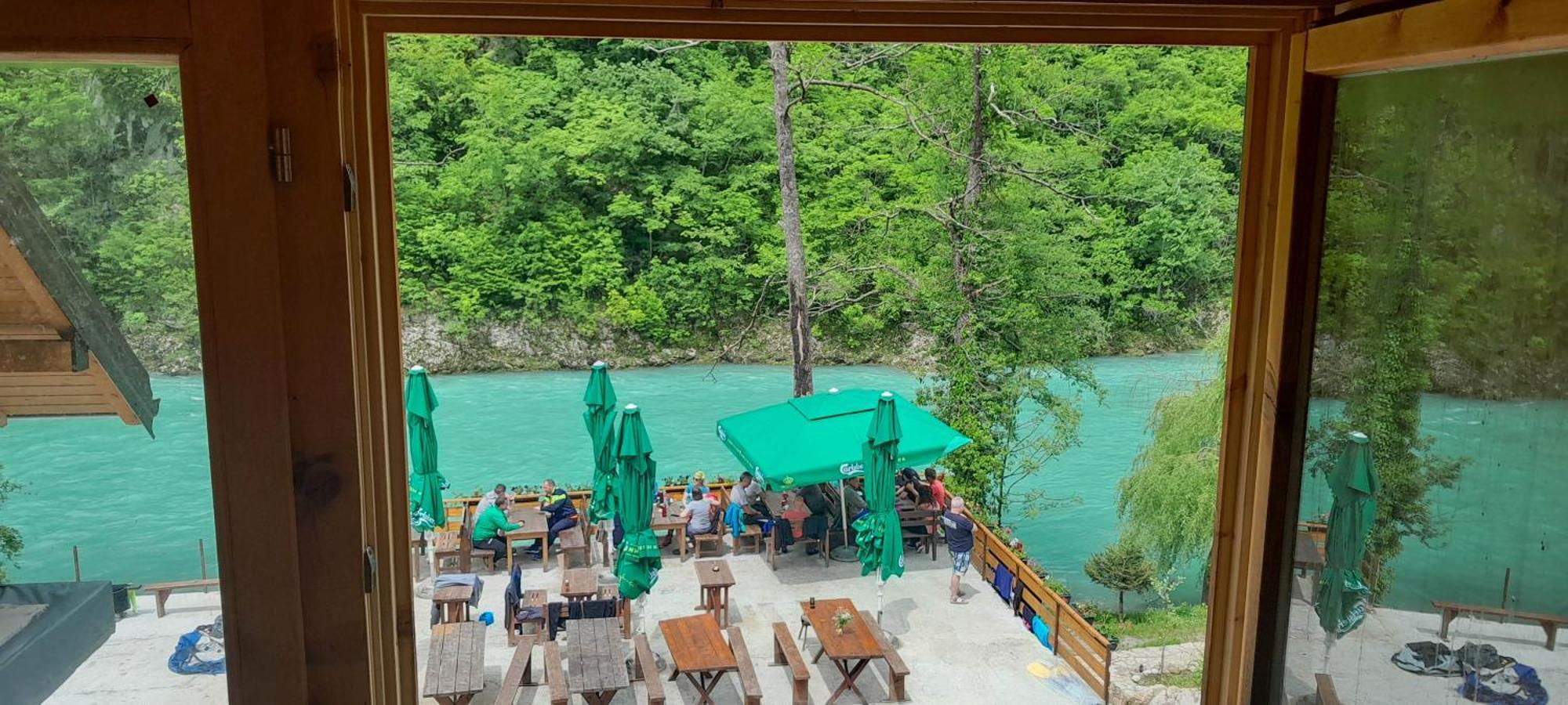 Rafting Camp Encijan Hotel ฟอชา ห้อง รูปภาพ